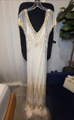 Jenny Packham Foxglove Wedding Dress