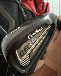 Cleveland 7 iron golf club black pear