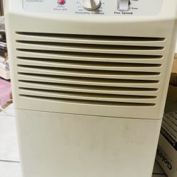 Dehumidifier 