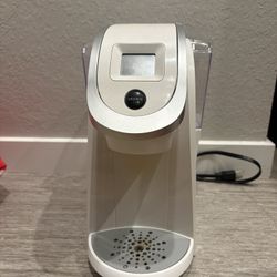 Keurig K200 Single-Serve K-Cup Pod Coffee Maker