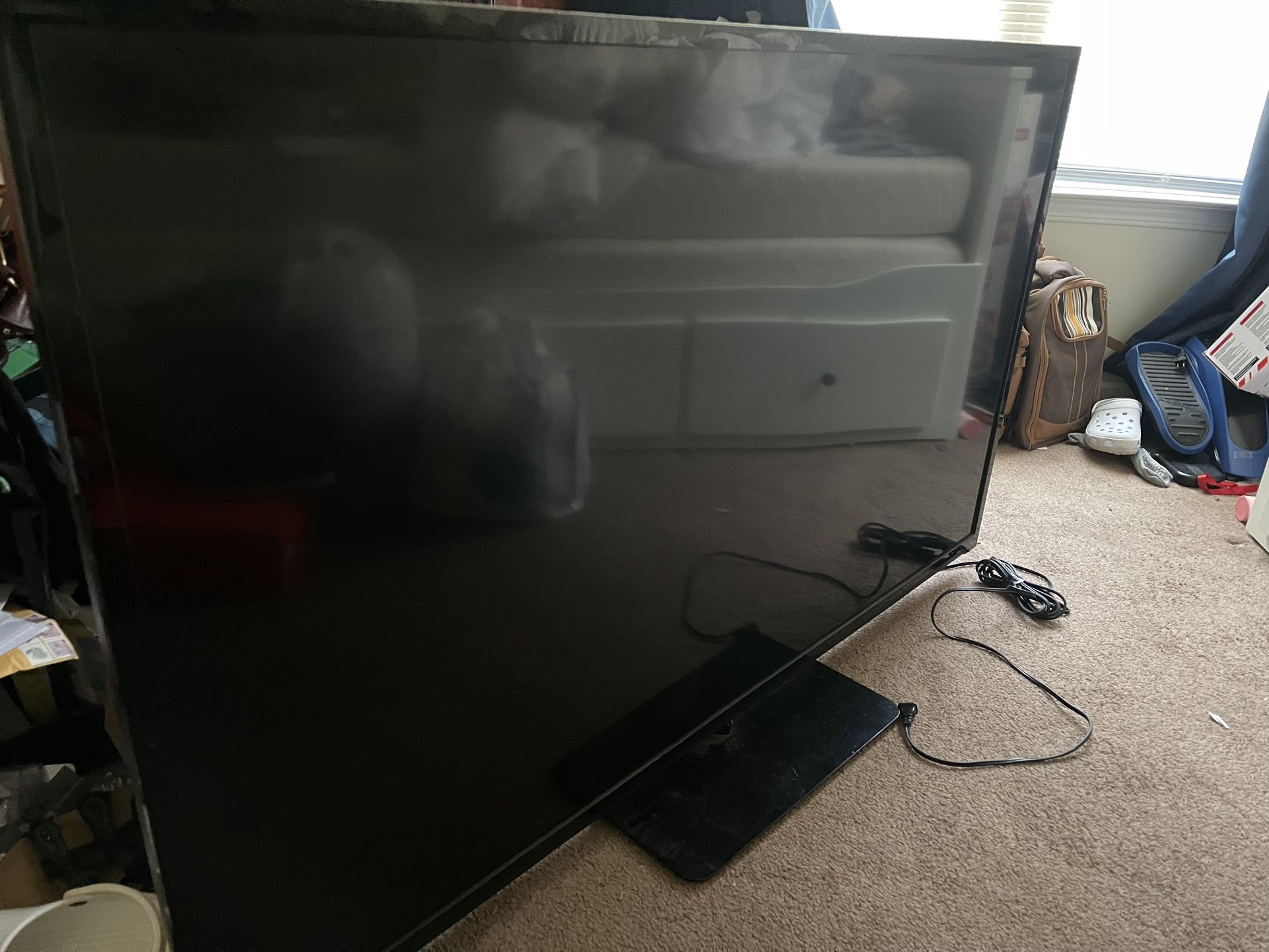VIZIO 60" Class HDTV (1080p) Smart LED-LCD TV (E601I-A3)