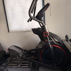 Elliptical Bowflex BXE 116 cardio machine/gym