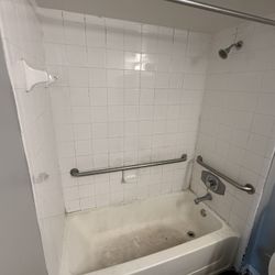 Bath Tub Resurfacing Epoxy Reglaze Like New 