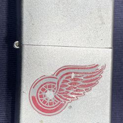 Zippo 2003 fluid lighter