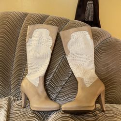 Van Greg Columbian Heeled Crocodile Boots 7 1/2 Heeled Cowgirl Boots