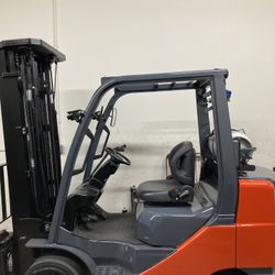 2020 Toyota Forklift 8FGCU30 6000 LBS