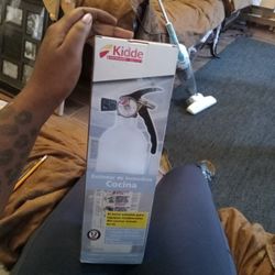 kitchen fire extinguisher 