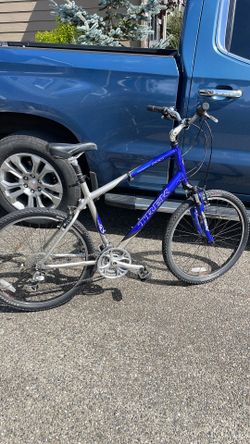 Trek mountain bike  always garage kept for 6ft tall person