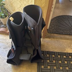 Small Ana Medium Boots + Crutches