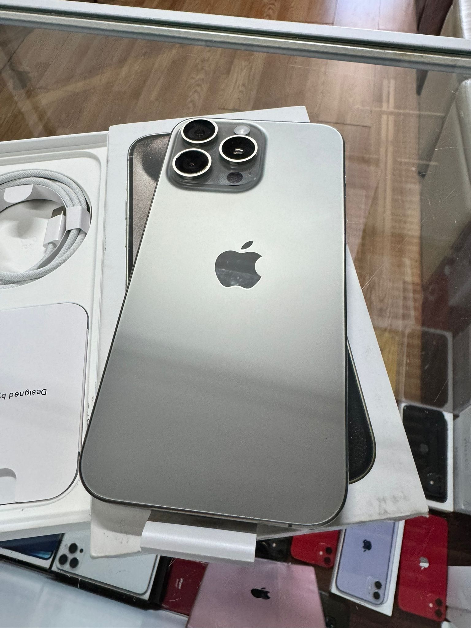 iPhone 15 Pro Max Titanium 