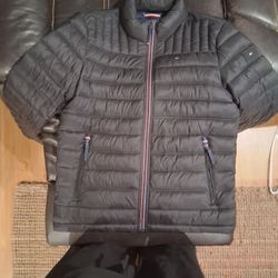 Tommy Hilfiger Hoodie Size M