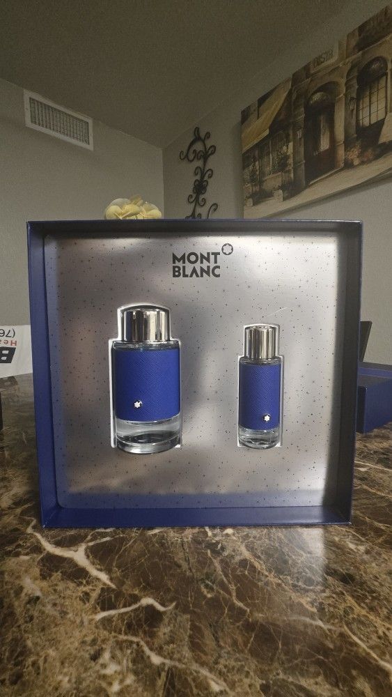 MONT BLANC Explorer Ultra Blue