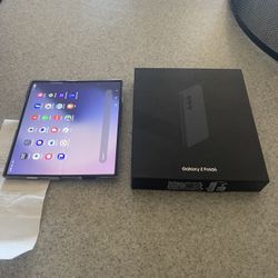 FACTORY UNLOCKED SAMSUNG Z FOLD 6 256gb W/case