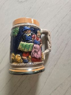Vintage Beer Stein 5 1/2 Inches Tall