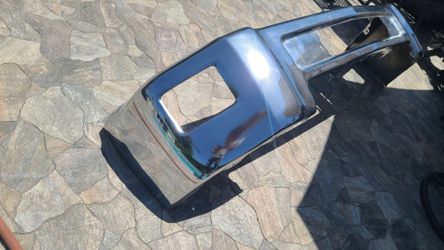 2015 - 2019 CHEVROLET SILVERADO CHEVY2500 CHEVY3500 FRONT BUMPER CHROME W /FOGLAMP HOLES USED. Y2