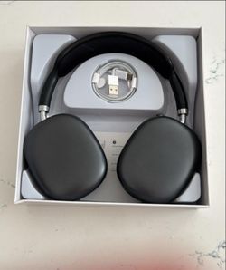 Apple AirPods Max Headphones