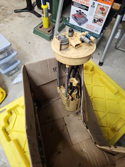 2003 Cummins Fuel Pump