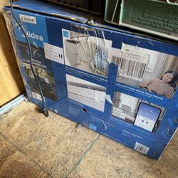 Midea U Shaped Window A\C 8200btu