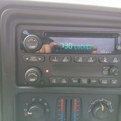 06 GMC Sierra Radio Like New