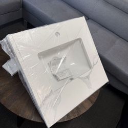 24 in.W x 22 in.D Quartz Calacatta River Vanity Top,with Undermount Middle Sink Vanity Top,with One Sidesplash