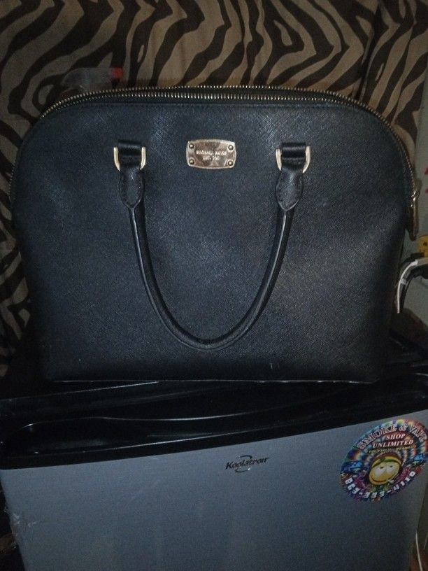 Micheal Kors Hand Bag