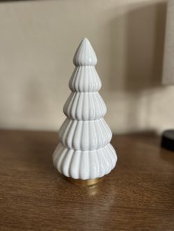 White ceramic Christmas tree decoration