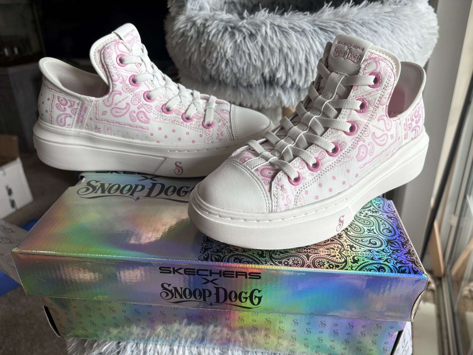 SKECHERS x SNOOP DOGG size 7
