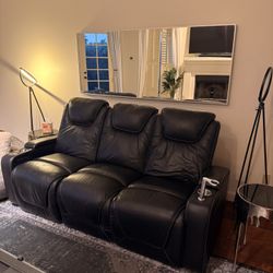  Vienna Black Leather Couch