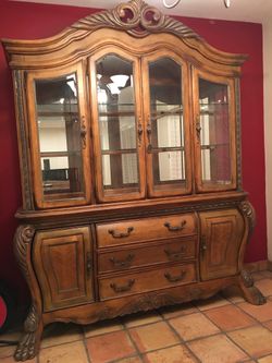 Michael Amini Signature Series China Cabinet