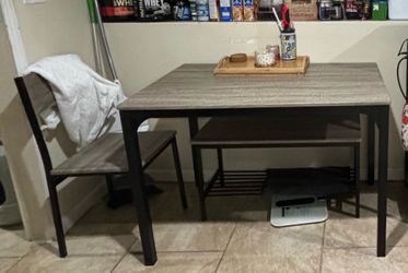 Free table and chair(s)