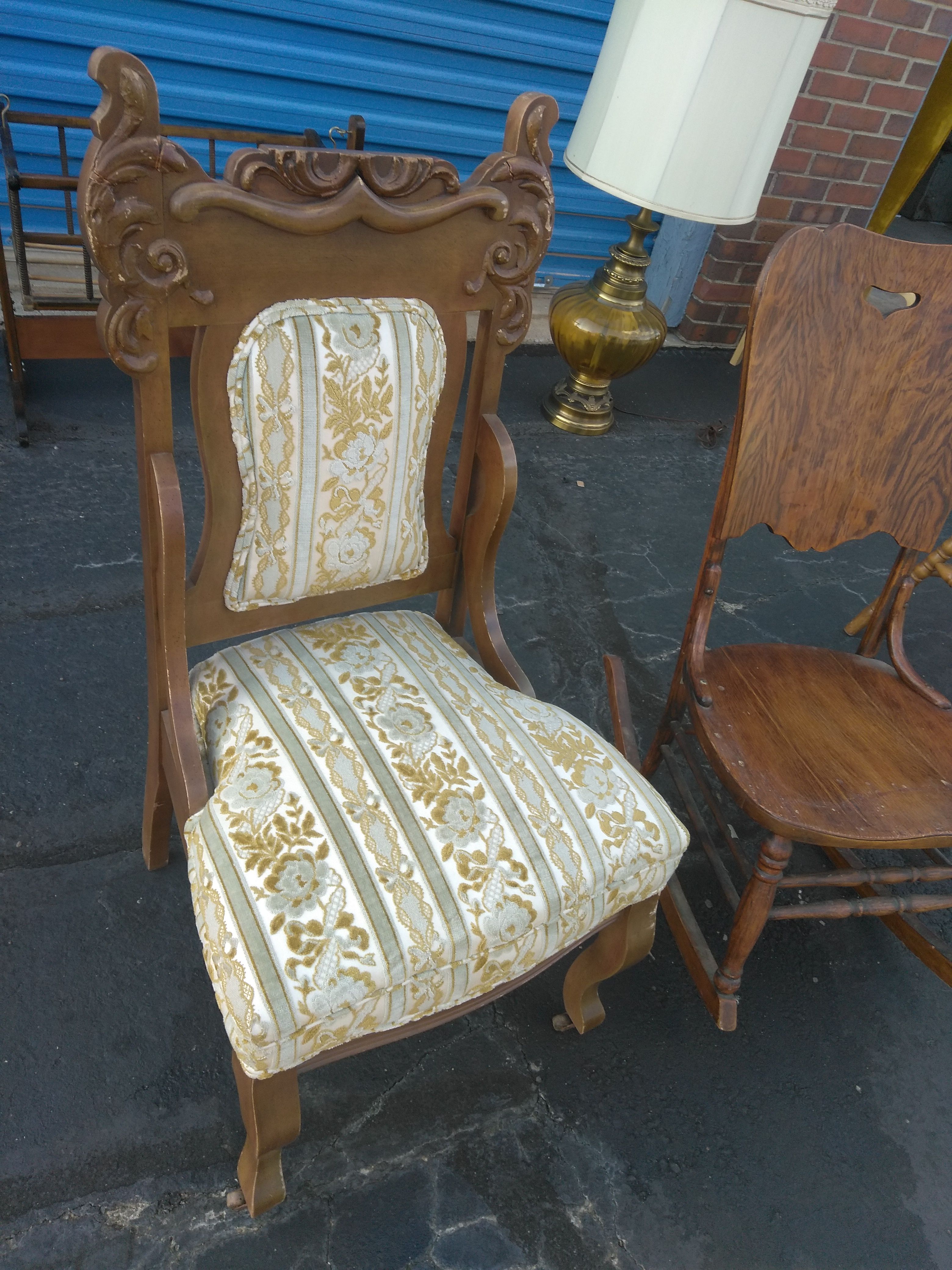 !!! Vintage chair or rocker $10 !!!