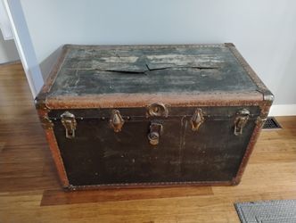 Vintage Steamer Trunk