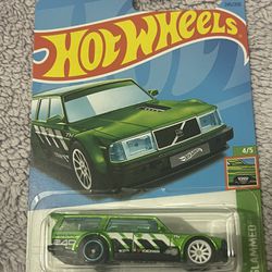 Hot Wheels Volvo 240 Drift Wagon Super Treasure Hunts For Trade