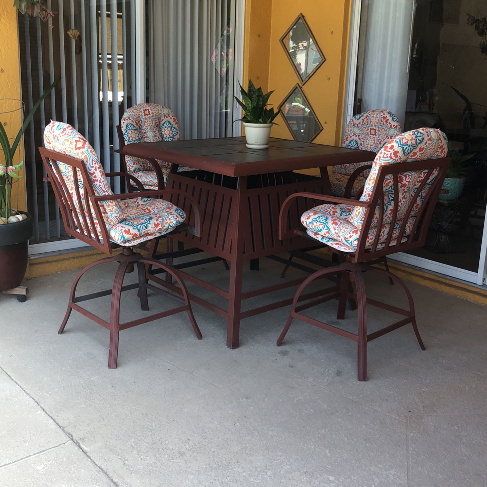 Dining Metal And Ceramic Set ( Table And Four Chairs ) 