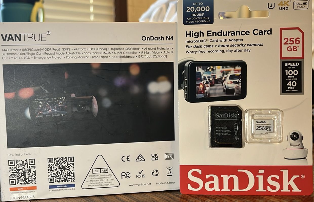 Dash camera and memory card