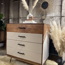 !!SOLD!! Original Vintage Mid Century Dresser