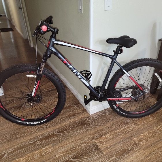 Giant ATX 2 ISO 4210-2 Bicycle for Sale in Riverside, CA
