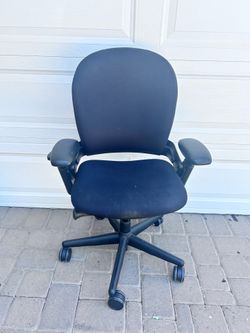 High End Steelcase Office Chair - Can Deliver!
