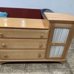 Furniture.  Both Pieces For $30   Pick up Today Sunday 2/15