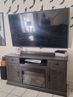 Vizio 65' Inch Smart TV