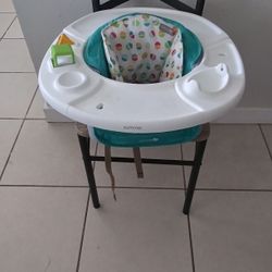 Summer baby chair is missing some toys but it can be used like this
