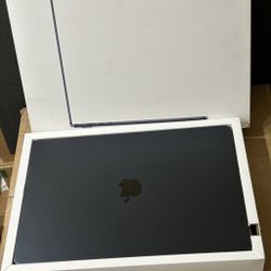 MacBook Air 15 M3 2024 8 gb ram 256 gb