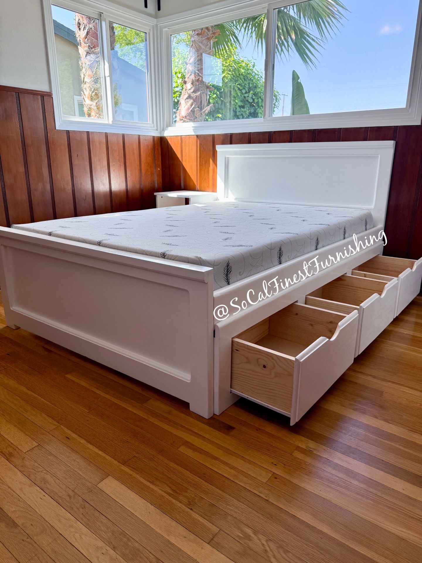 White Full Bed With Drawers And Mattress