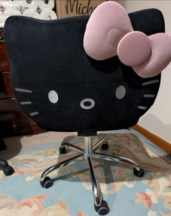 Hello Kitty Impressions Vanity Chair - Black