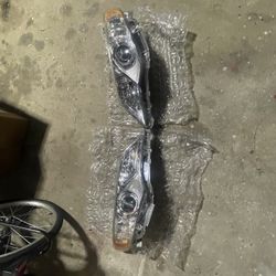 2014 Toyota Camry Headlights