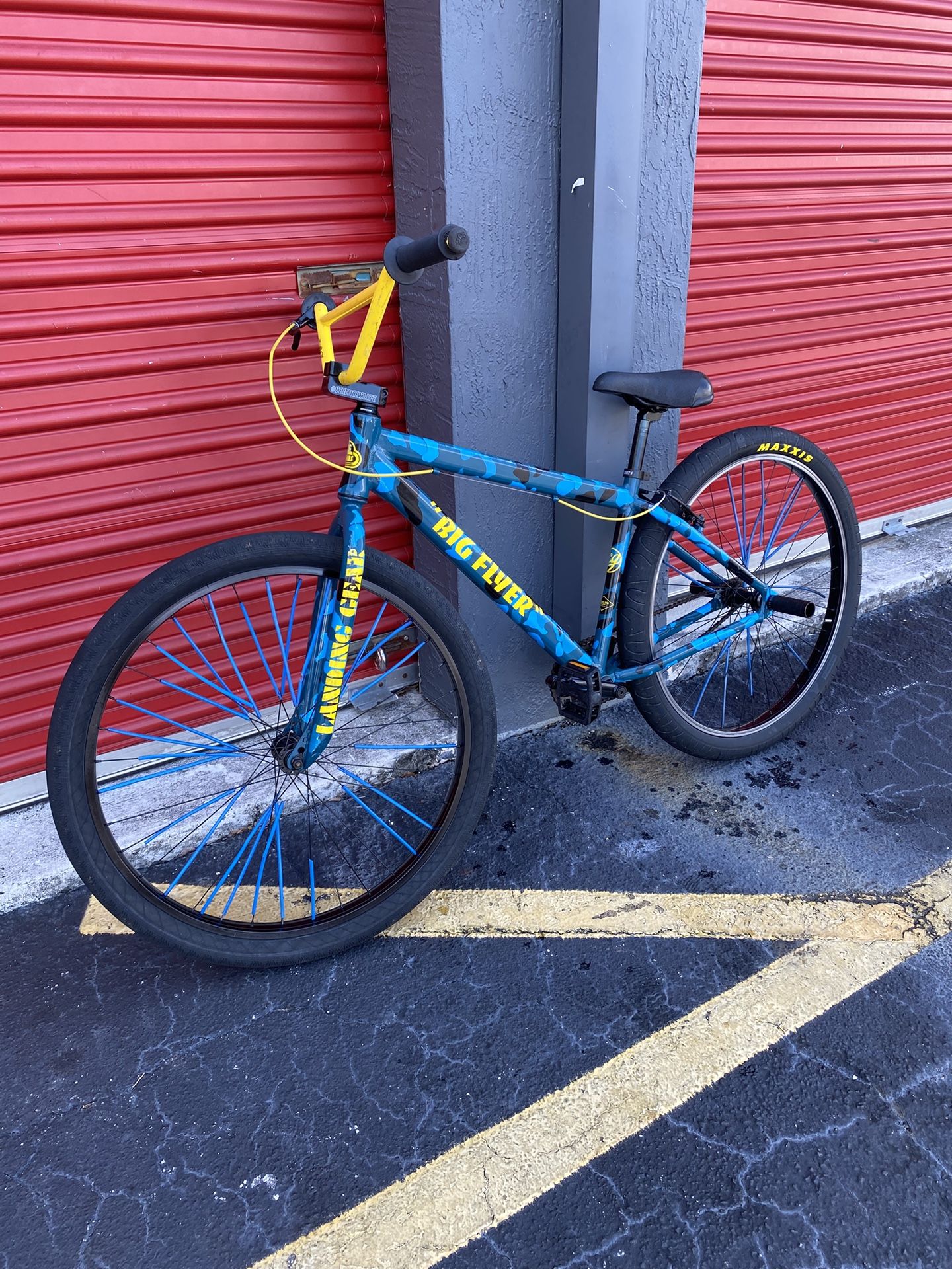 Big Flyer Bike size 29 SE bmx bikes