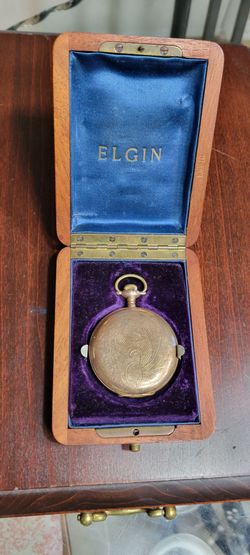 1911 Elgin pocket watch in original box