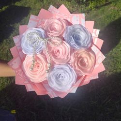 Ramo De Flores De Liston Muy Bonito Para Cualquier Ocasión Mándeme Mensaje Si Tiene Preguntas Aga Su Pedido Ahora