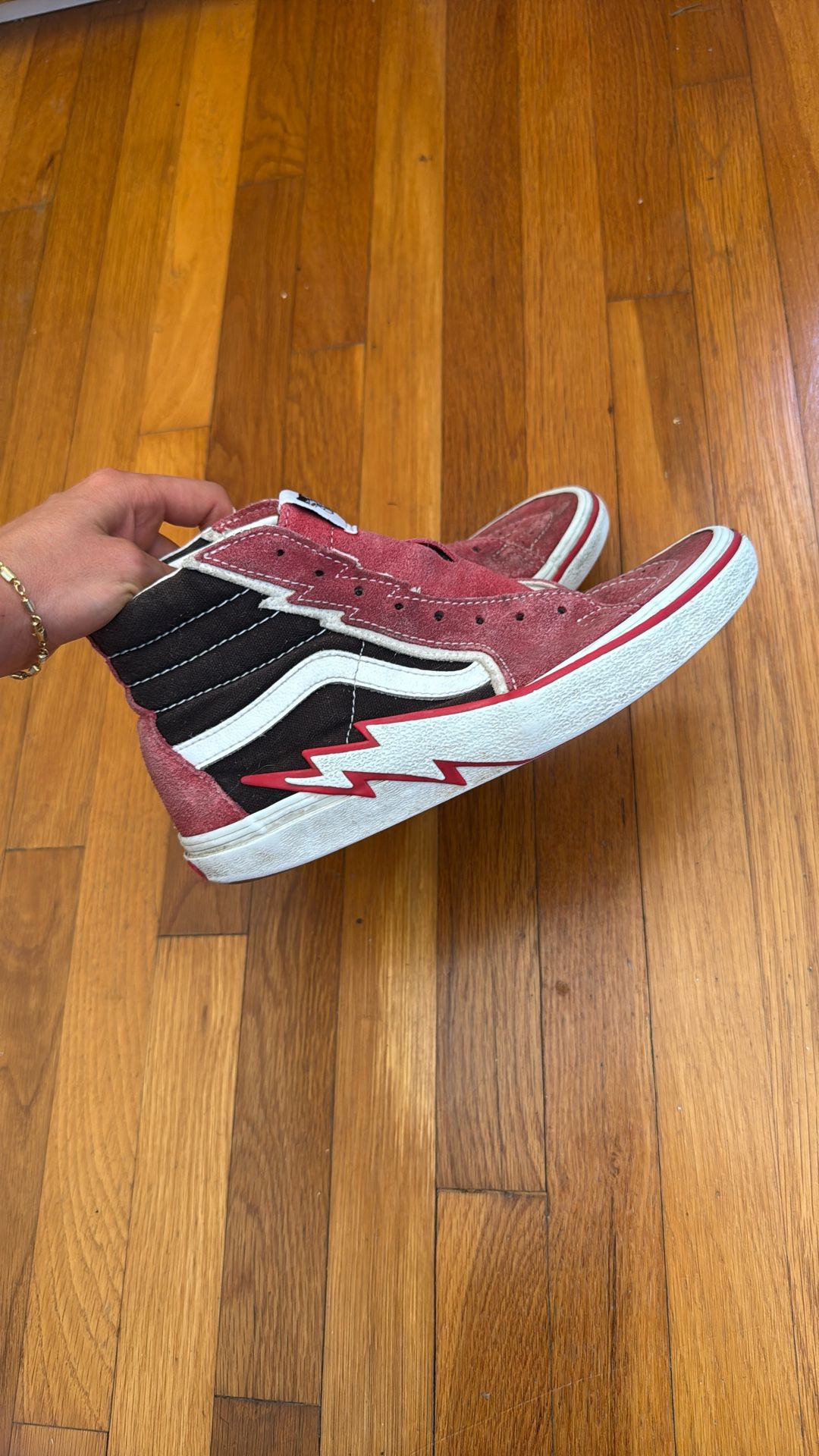Vans Sk8 Hi Black Red Lightning Bolt Hi Top Shoes Mens Size 6 Women’s Size 7.5