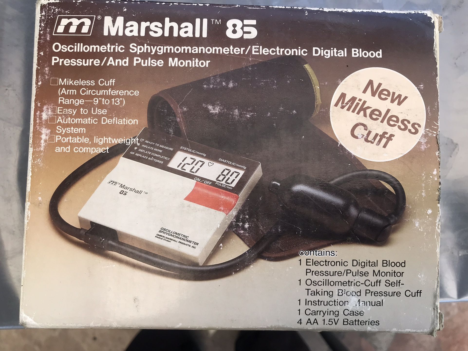 VINTAGE MARSHALL 85 OSCILLOMETRIC SPHYGMOMANOMETER BLOOD PRESSURE/PULSE MONITOR